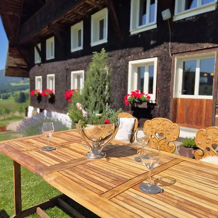 Echtes Schwarzwaldhaus - Traditionell & Modern Daire *