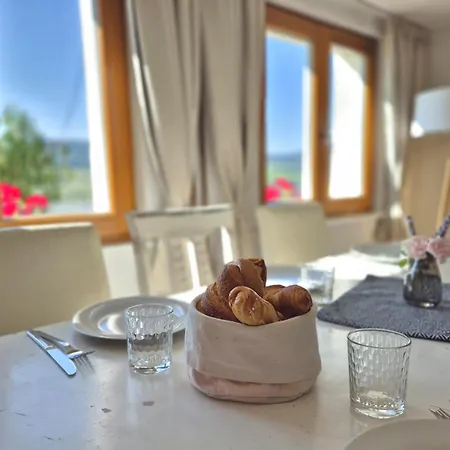 Echtes Schwarzwaldhaus - Traditionell & Modern דירה ברנאו אים שוורצוואלד